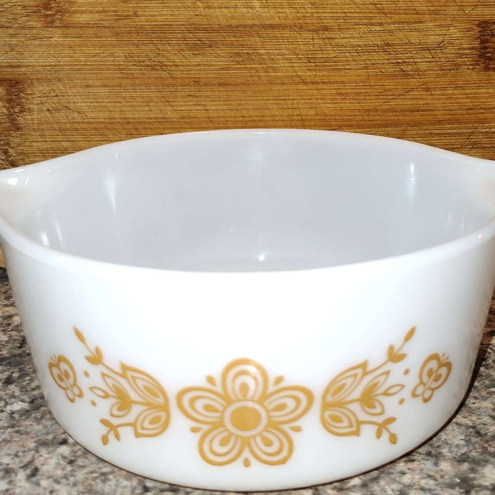 Pyrex 372 Golden Butterfly
